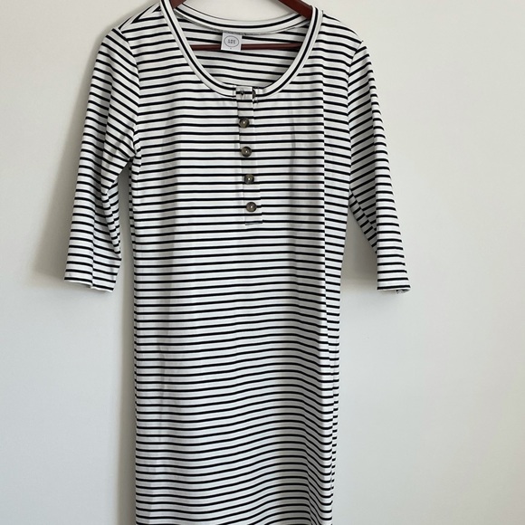 NWOT THE EVERYDAY DRESS - BLACK + WHITE STRIPE - Picture 6 of 7